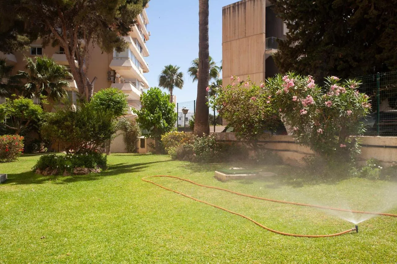 Estudio Con Vistas Al Mar Y Montaña Benalmádena Apartamento