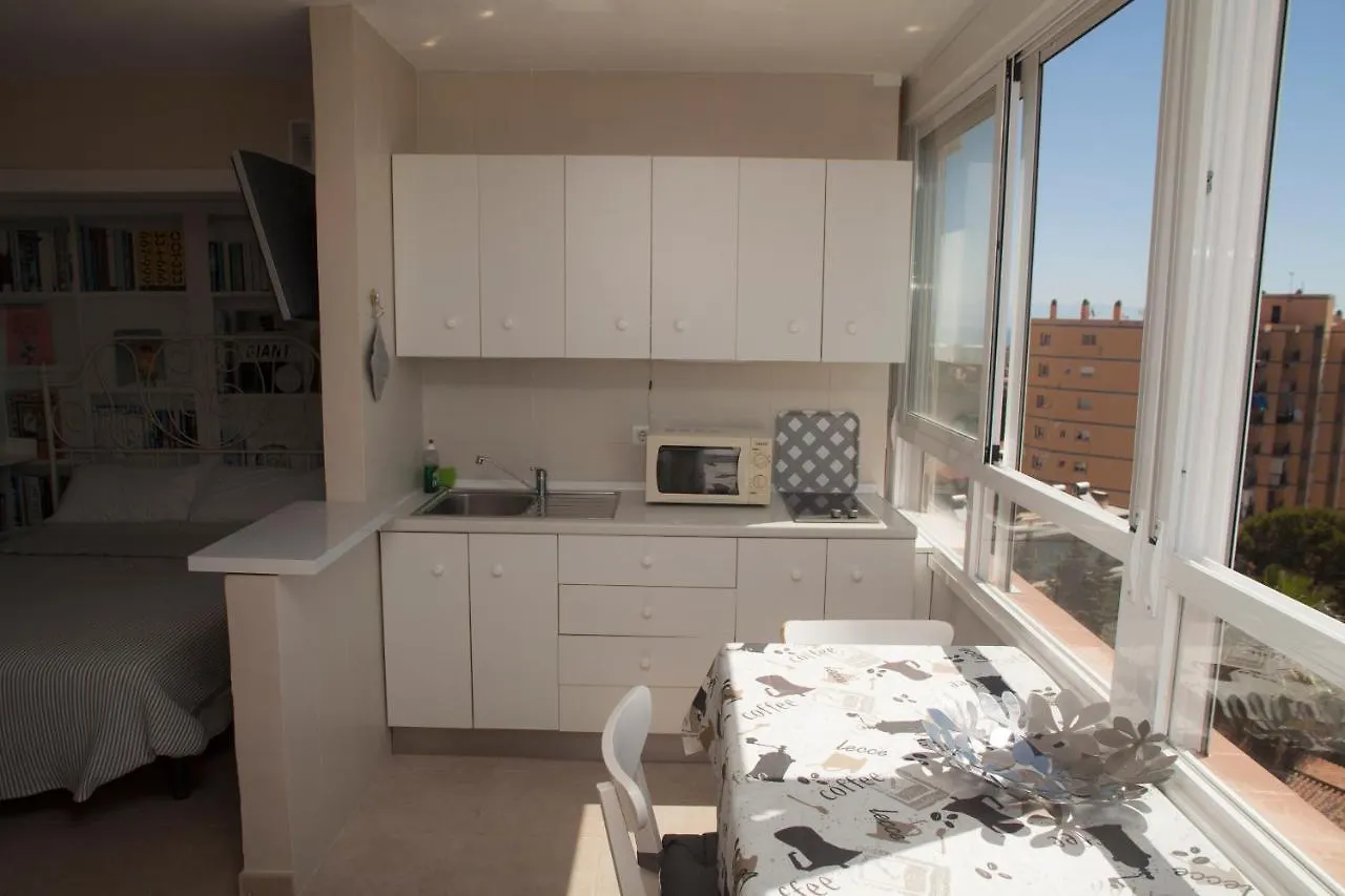 Estudio Con Vistas Al Mar Y Montaña Benalmádena España